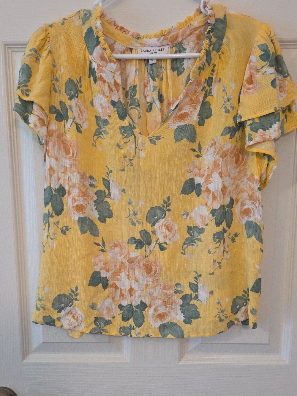 Laura Ashley Women Yellow Floral V-Neck Blouse with Peach Roses Size Large